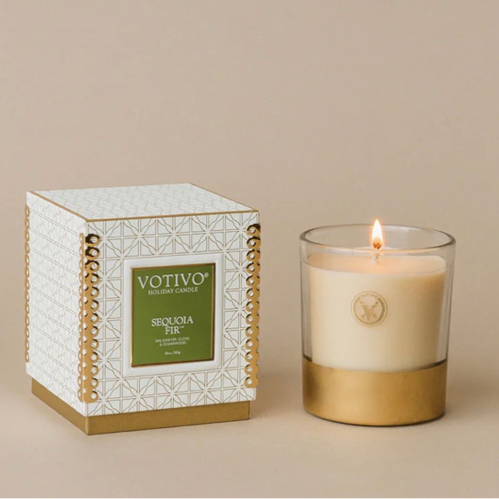 Brand new Votivo Holiday 10oz Candle-Sequoia Fir